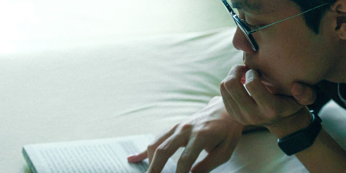 Elevate Your Reading with a Thoughtful Bookshelf App