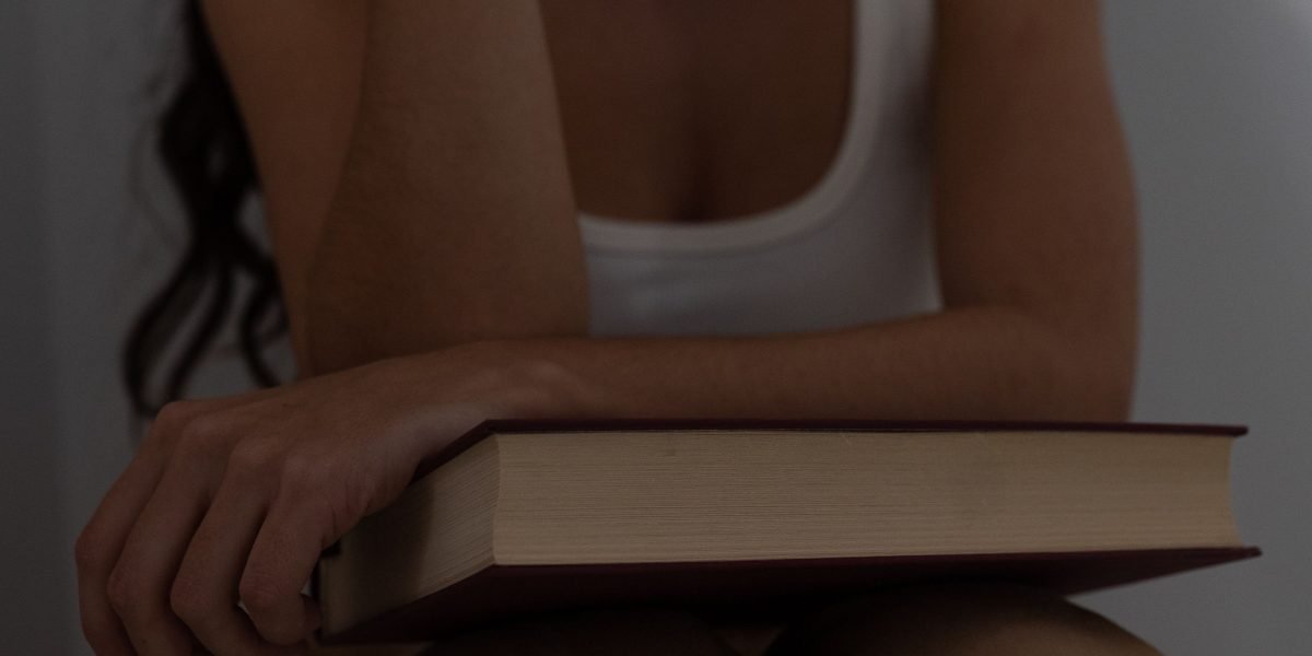 Uncover Your True Path: 10 Books for Self-Discovery and Meaningful Reflection
